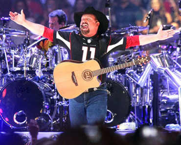 The Garth Brooks Family: A Look at His Longtime Band