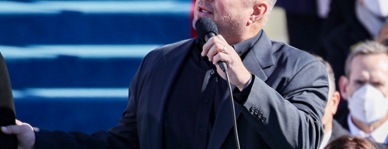 Garth Brooks Performs ‘Amazing Grace at Joe Biden’s Inauguration