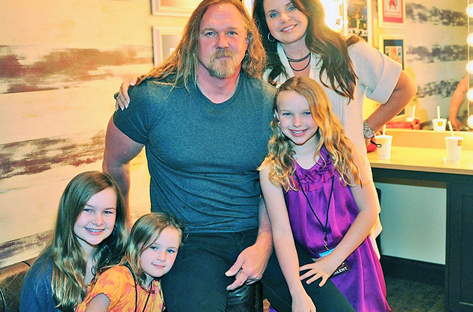 Trace Adkins’ Daughters