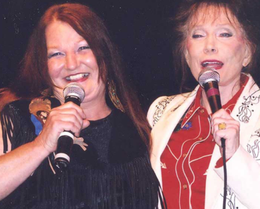 Loretta Lynn Remembers Betty Sue In A Heart-Breaking Tribute