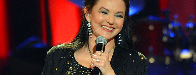 The Story Behind The Song: “’Til I Gain Control Again” – Crystal Gayle
