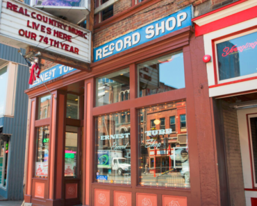 Ernest Tubb’s Family Pushes Petition To Save Historic Record Shop