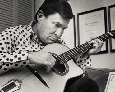 Here Are Some Facts About Don Gibson, The Songwriter Famous For Country Standards