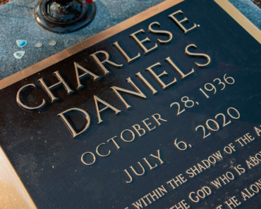 Charlie Daniels’ Grave Marker Vandalized