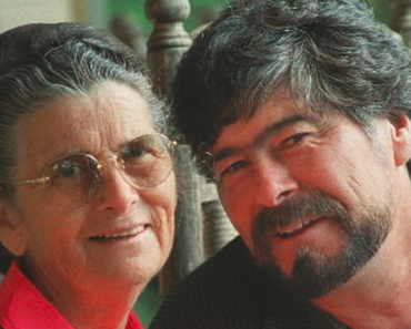Alabama’s Randy Owen Mourns Death Of His Mother