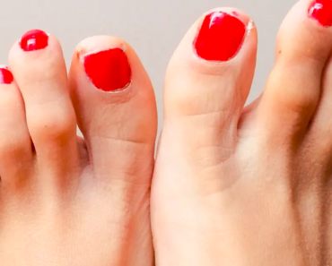 This is what the shape of your feet says about your personality!