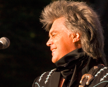 5 Facts About The Grammy Winner Marty Stuart