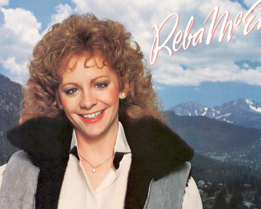 The Story Behind Reba McEntire’s “Somebody Should Leave”